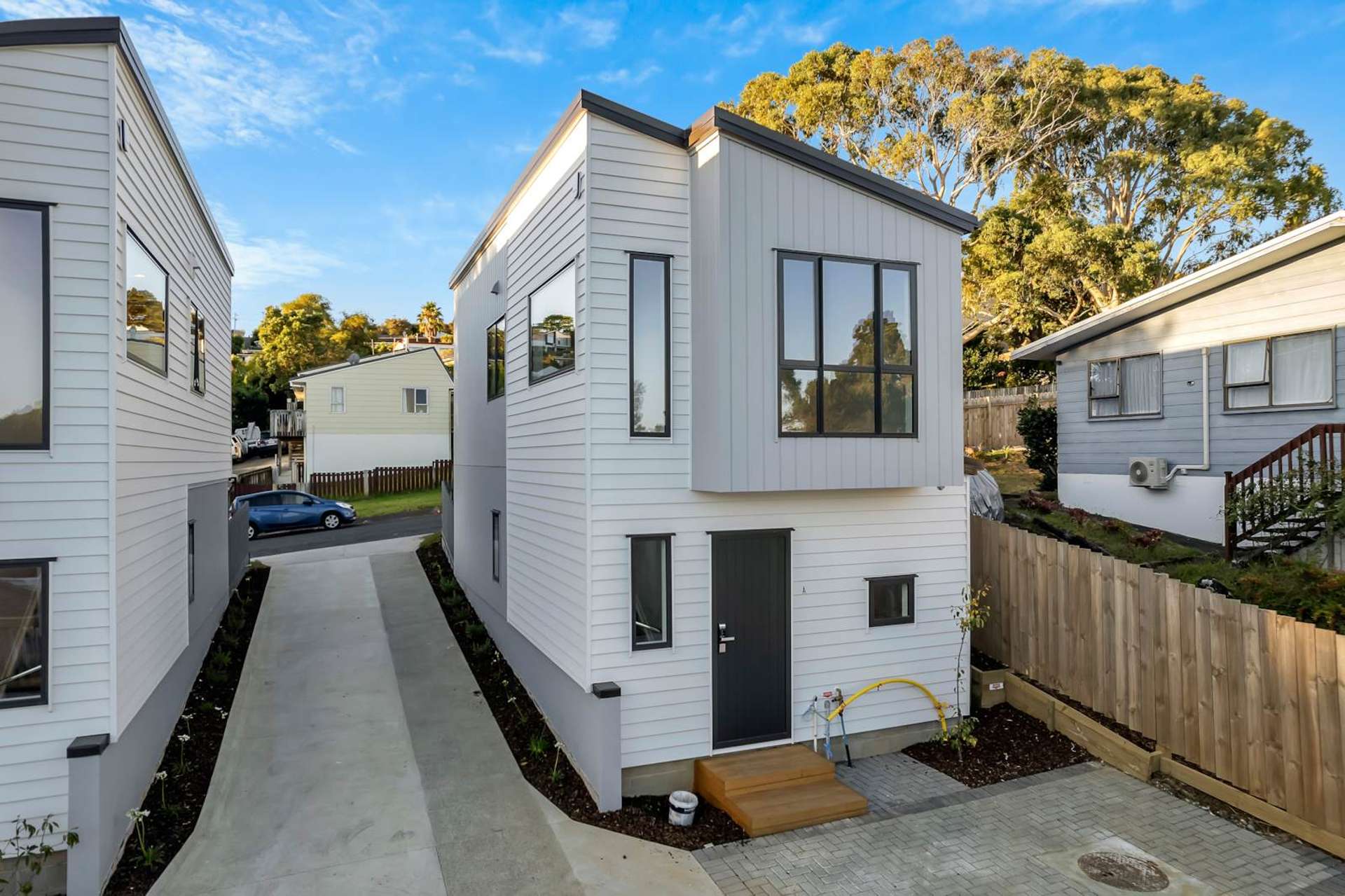 8A Jenanne Place Totara Vale_0