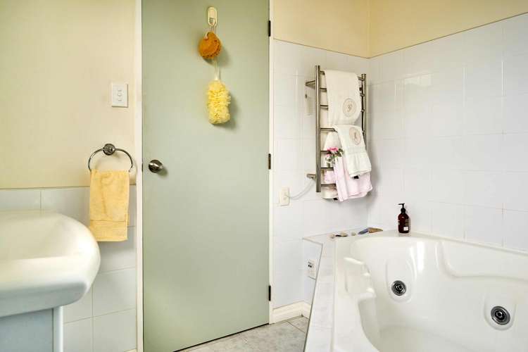 18 Solander Place Whitby_14