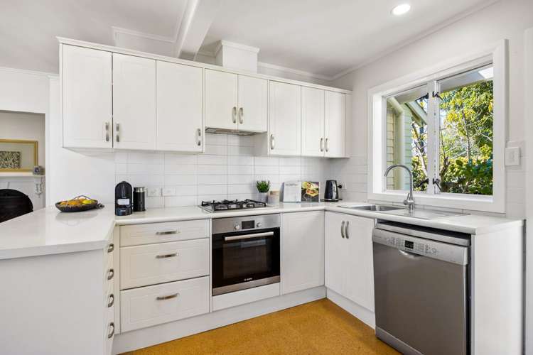 10 Hasbury Avenue Epsom_9