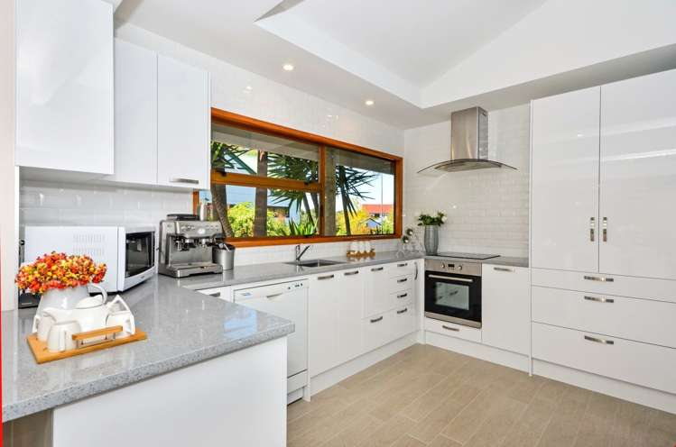 7 Sandiacre Way Browns Bay_13