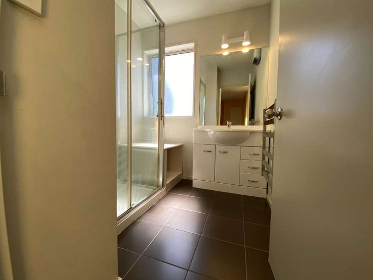 2/346 Hereford Street 1477_6