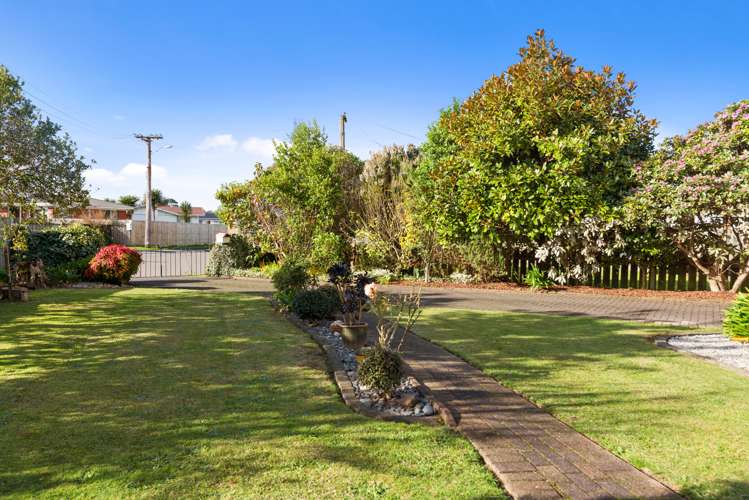 28 Fenruss Street Fairy Springs_14