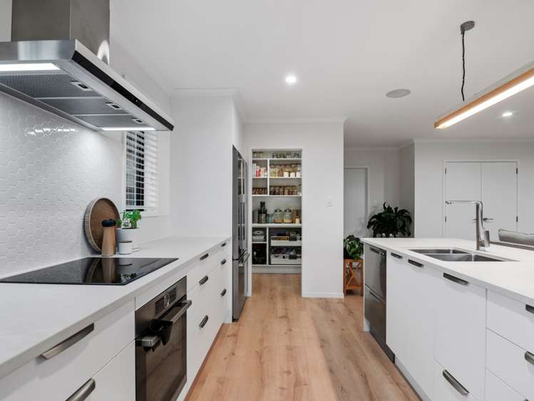 6 Raby Lane Pyes Pa_6