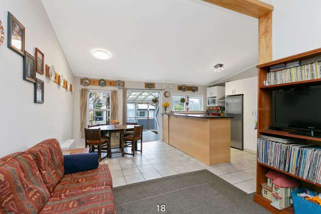 18 Somerset Avenue Newtown_1