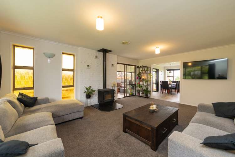 76 Watershed Road Bunnythorpe_6