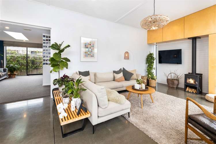 4 Piper Lane Burleigh_10