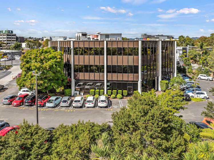 6 Alderman Drive Henderson_5