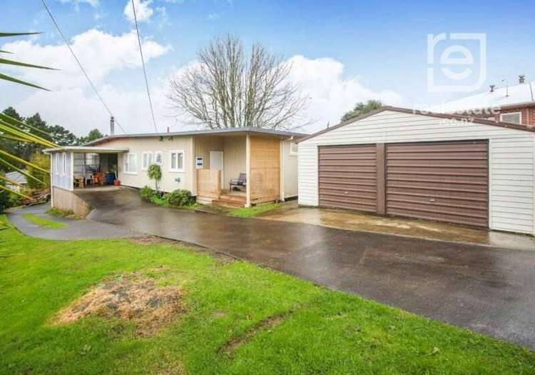 21 McClintock Road_5