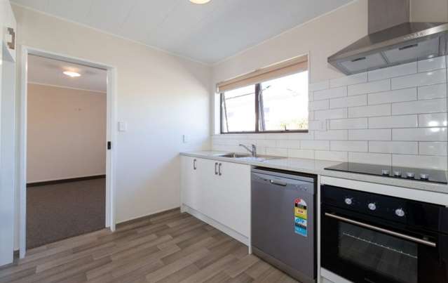 2/408 Mclean Street 10482_4