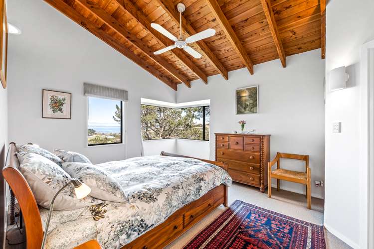 8 Clayden Drive Gulf Harbour_14