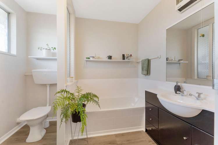 2/6 Croziers Road Saint Albans_14