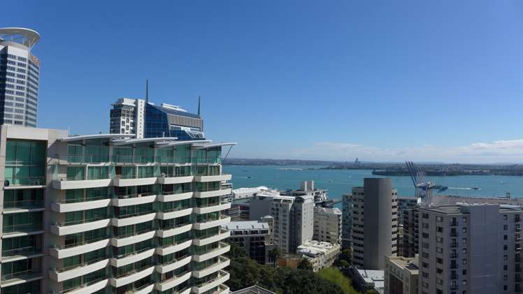 2304/10 Waterloo Quadrant Auckland Central_0