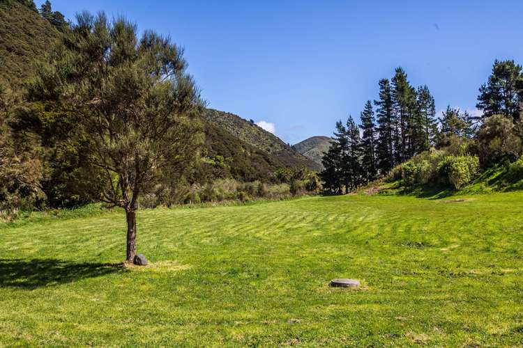 766 State Highway 2 Featherston_13