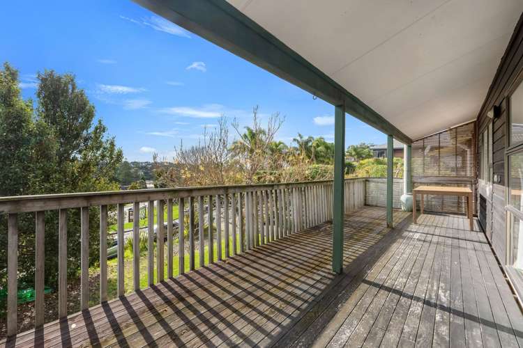 1/1 Sharon Road Browns Bay_25
