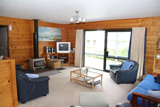 18 Oruatua Avenue Lake Taupo (East)_4