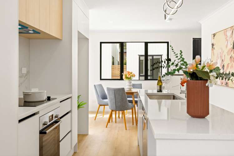 113 Beach Road Te Atatu Peninsula_2