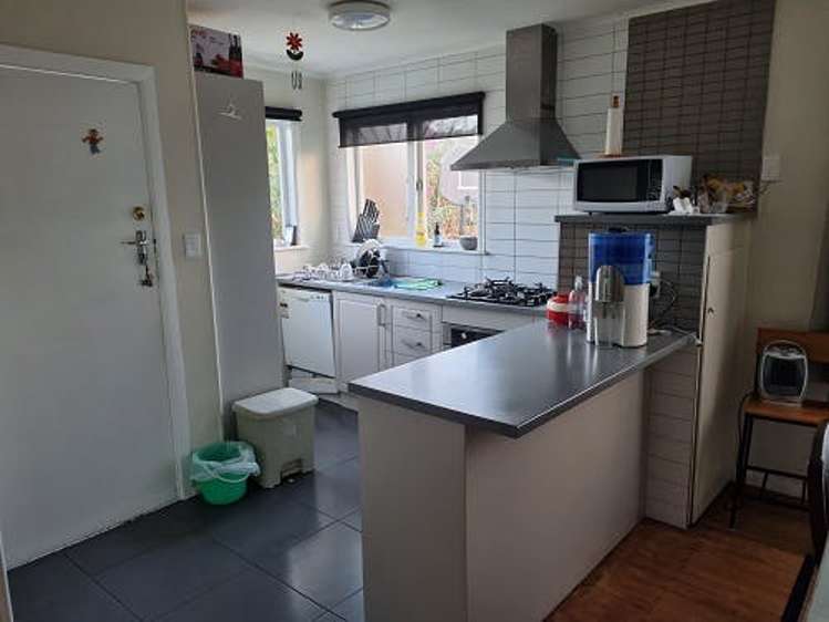 57 Archibald Road Kelston_2