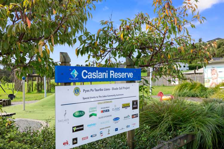 185 Lakes Boulevard Pyes Pa_20