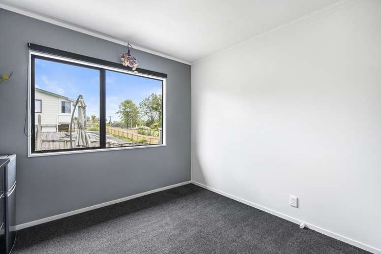 2/20 Kamara Road Glen Eden_14