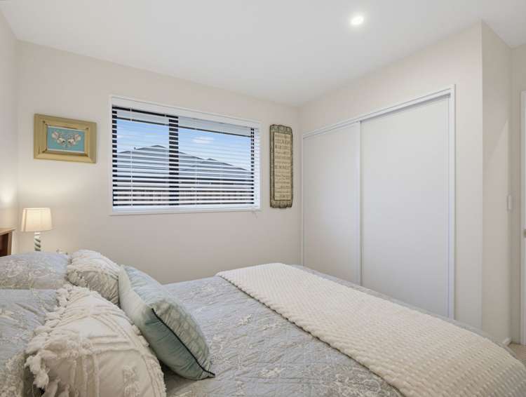 3/2 Loe Place Amberley_19