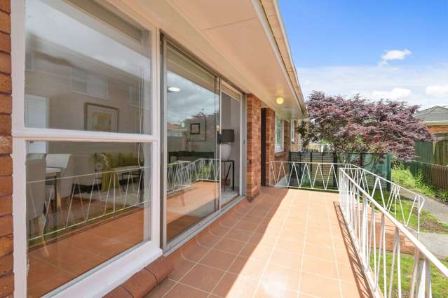 4/41 Tawhiri Road One Tree Hill_1