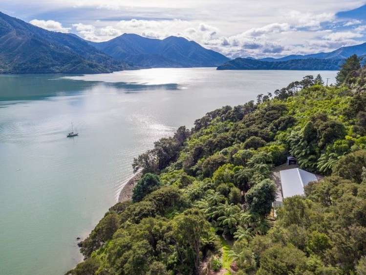 98 Moetapu Bay Road Anakiwa and Surrounds_2