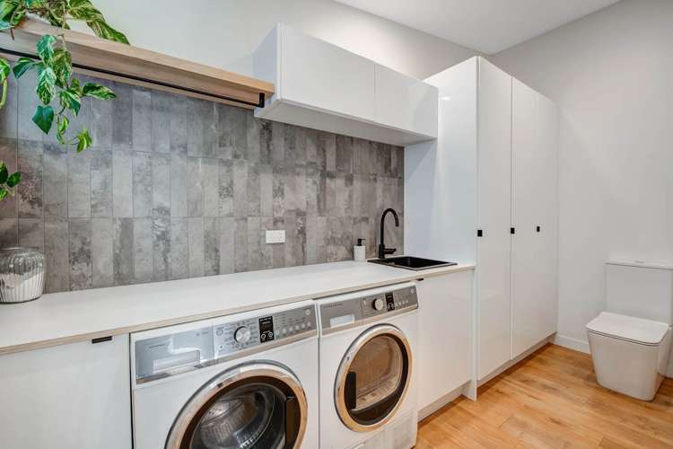 167 Motutara Road Muriwai_19