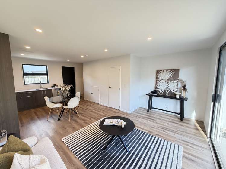 1-7/66 Burke Street_4