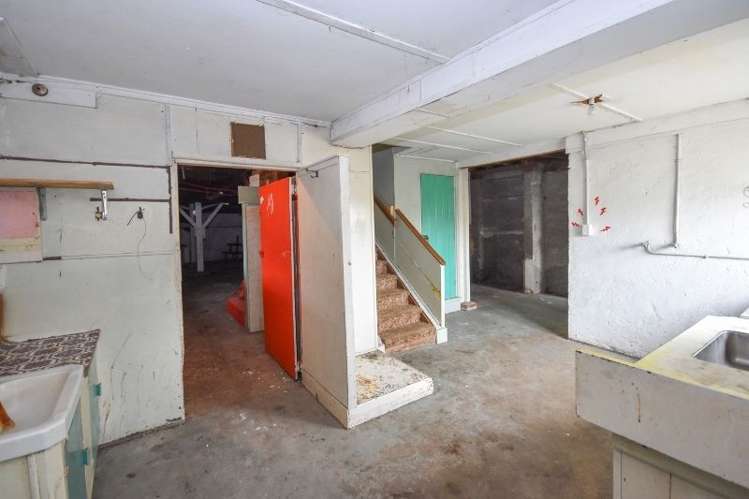 133 Riselaw Road Calton Hill_14