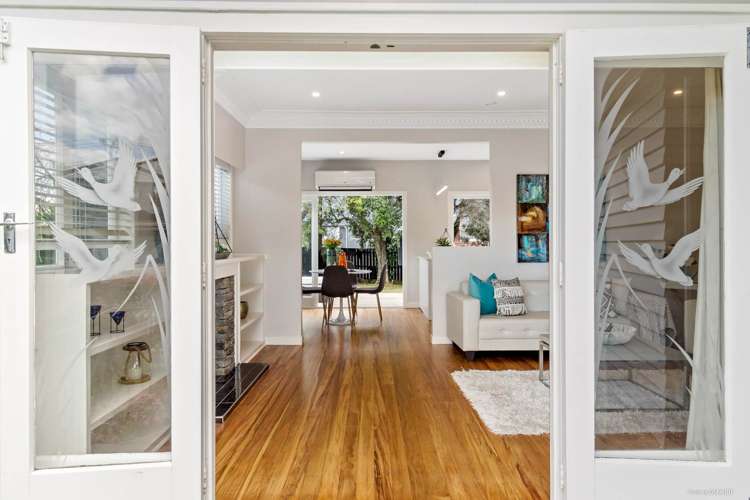 163 Chivalry Road Glenfield_3