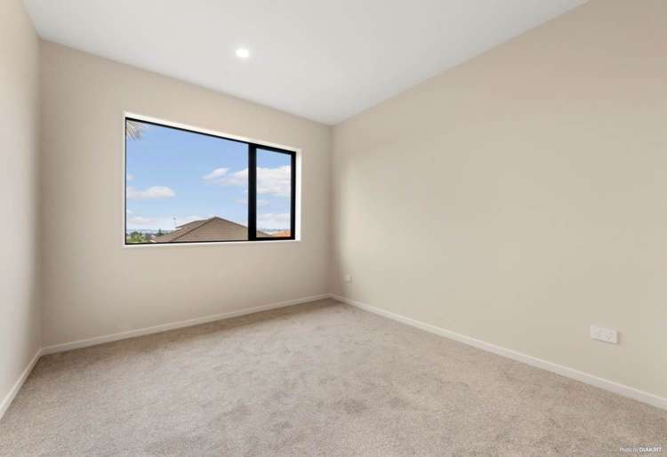 4239C Great North Road Glendene_5
