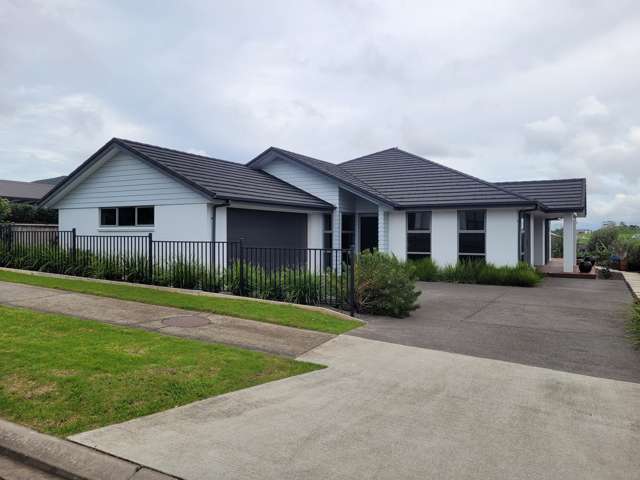 11 Harriet Lane Wainui_2