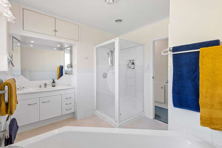 17 Scanlen Terrace Kelston_13