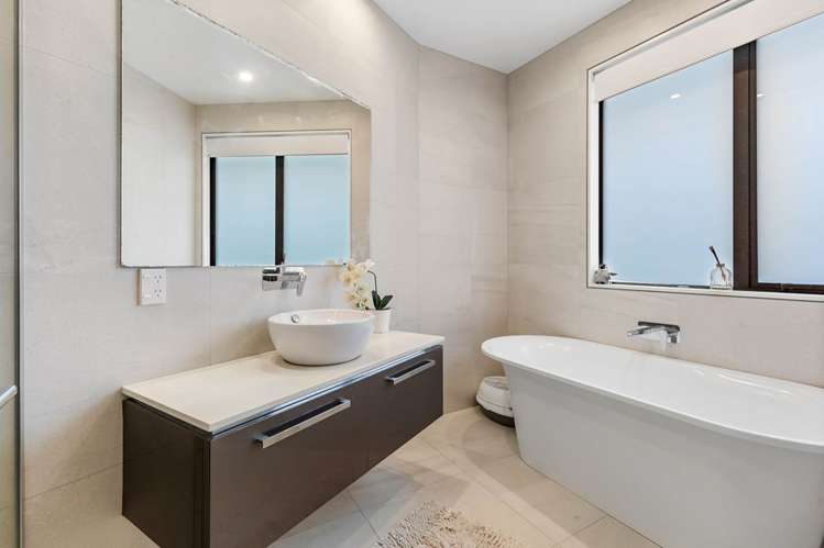 4c Beach Road Castor Bay_15