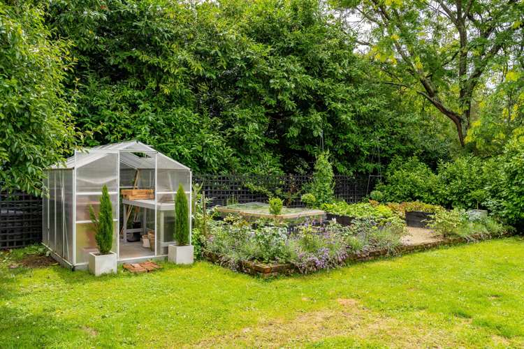 269 High Street North Carterton_7