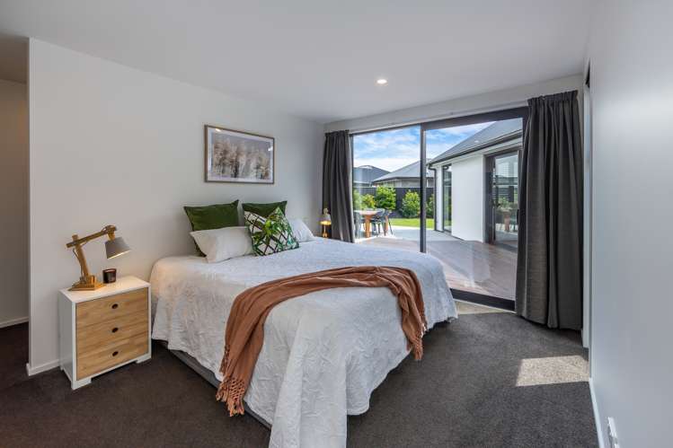 96 Oaks Drive Lincoln_19