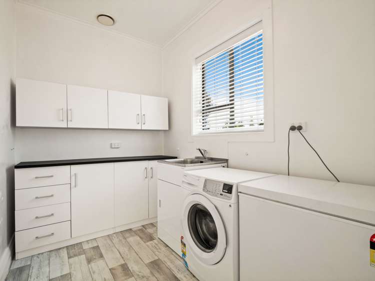 220 Gordon Road Mosgiel_10