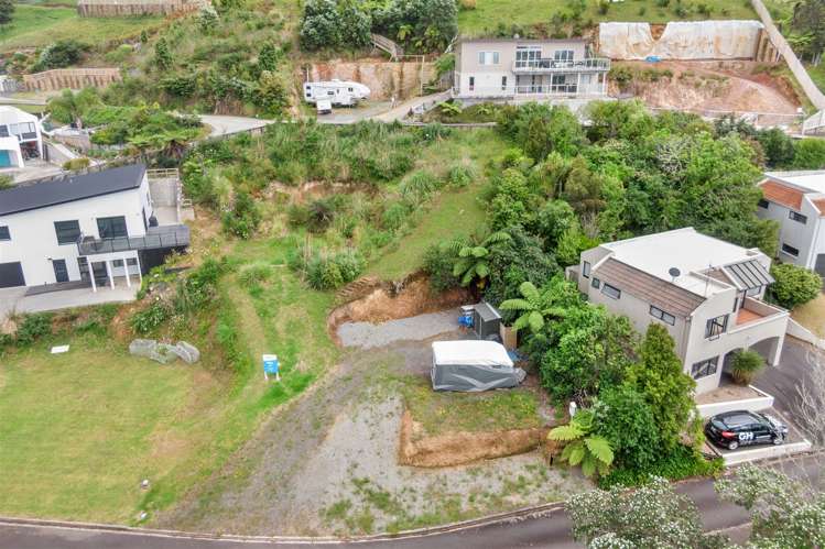 6/135 Waireka Place Whangamata_12
