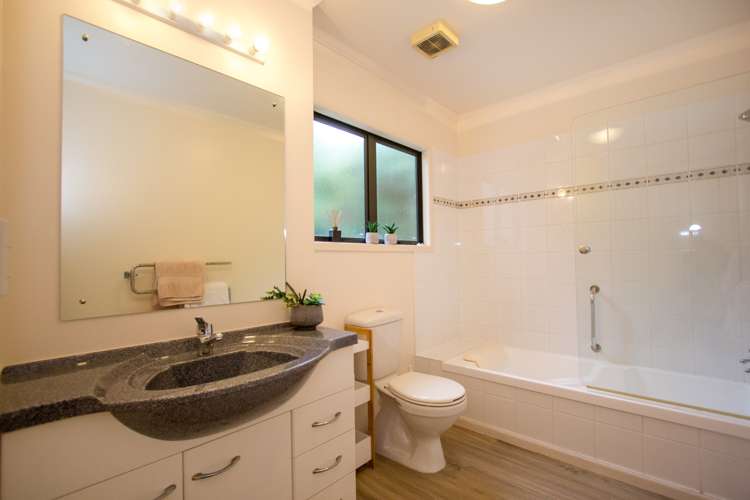 16 Wantwood Grove Churton Park_11