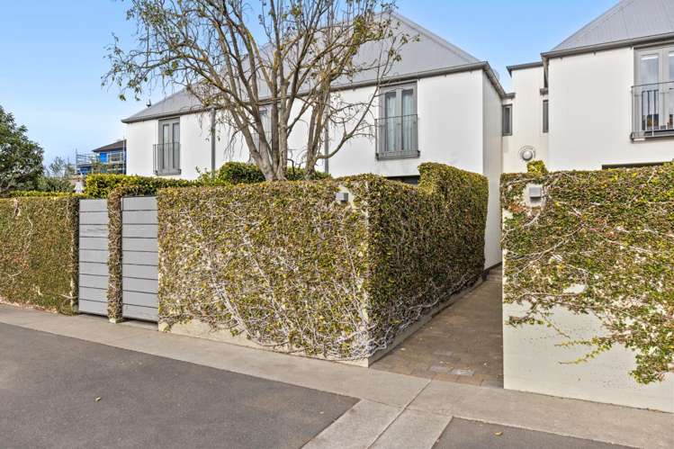 8/310 Gloucester Street_0