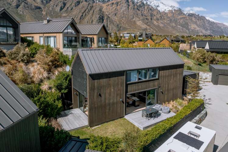 27c Falconer Rise Jacks Point_23