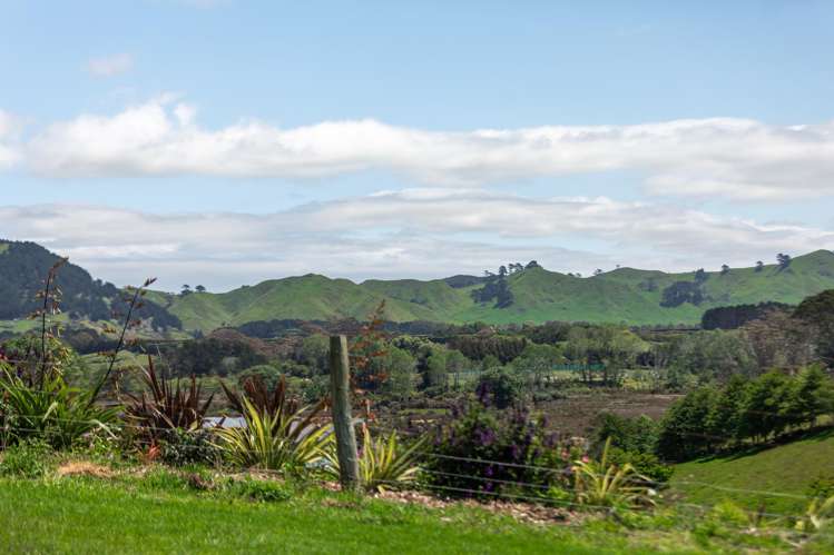 91 Koutunui Road Athenree_4