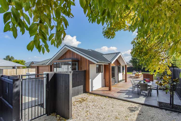 6b Pemberton Drive Darfield_14