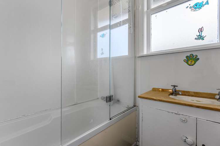 9 Henderson Crescent Parkvale_8