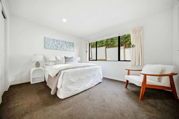 2/172 Chivalry Road Glenfield_7