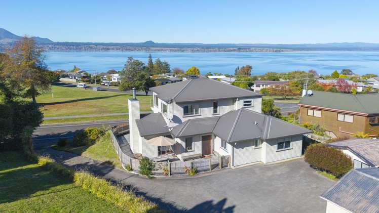 10 Wakeman Road_4