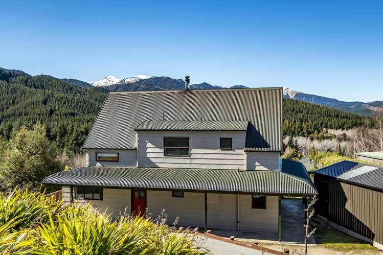 28 Acheron Heights Hanmer Springs_24