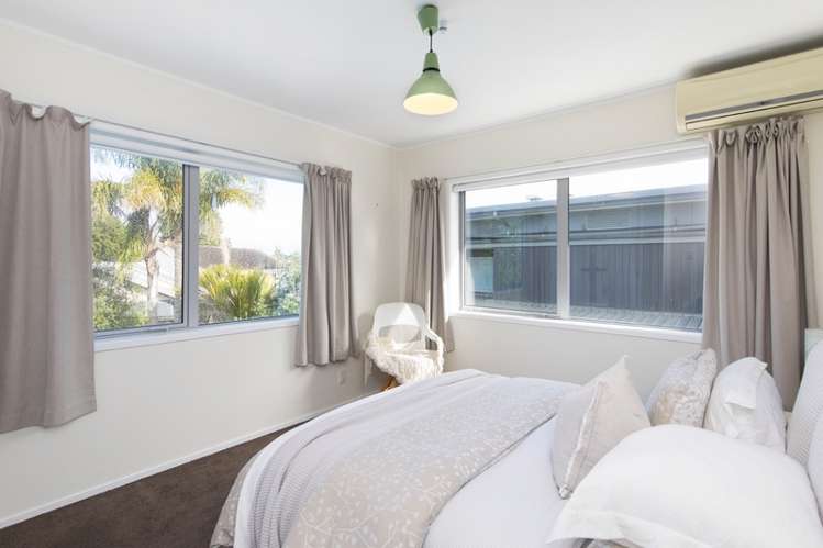 13 Spinnaker Drive Te Atatu Peninsula_13