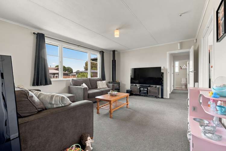10 Lewis Place_5