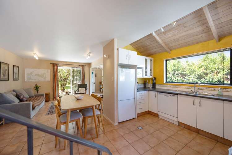 383 Sea View Road Onetangi_11
